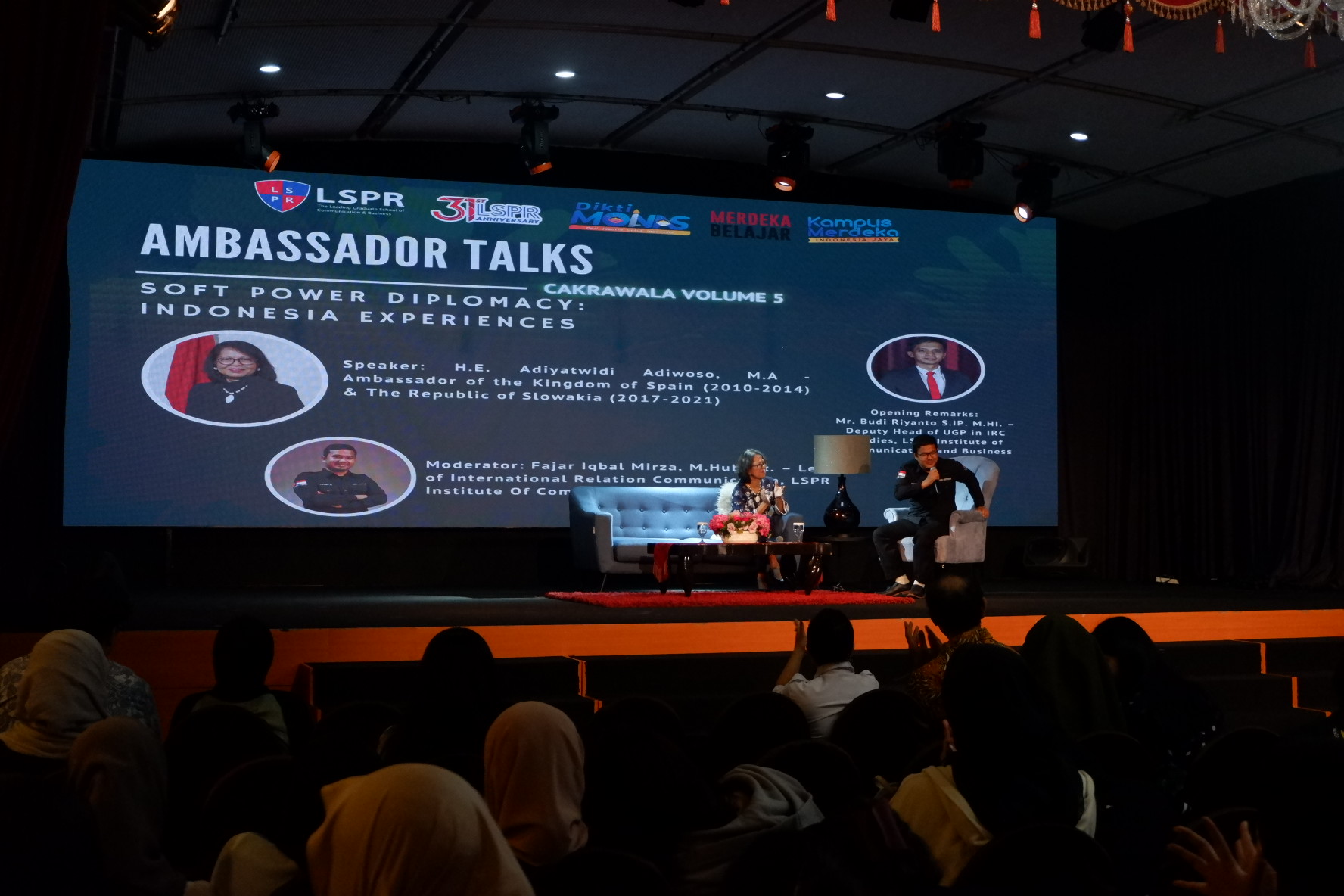 [Headline] Ambassador Talks Soft Power Diplomacy : Indonesia Experience