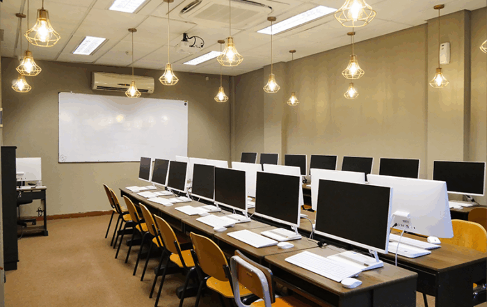 labcom b